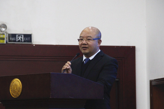 2 beat365正版唯一官网必一院长、成都市审计学会秘书长马胜教授.jpg 2 beat365正版唯一官网必一院长、成都市审计学会秘书长马胜教授.jpg