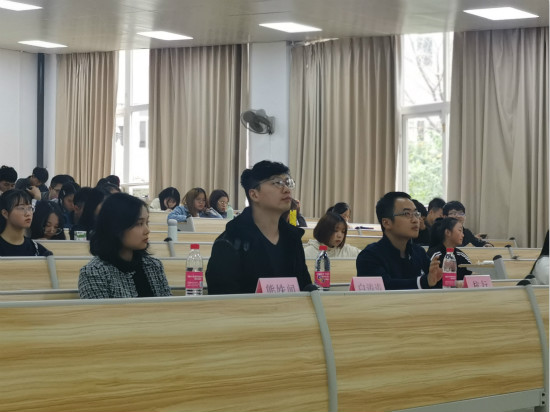 评委图.jpg 评委图.jpg