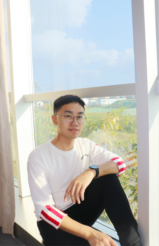 钟明昊学长_meitu_1.jpg 钟明昊学长_meitu_1.jpg